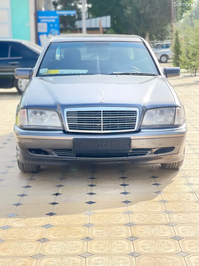 Mercedes-Benz C class 1995 · 1.8 MT