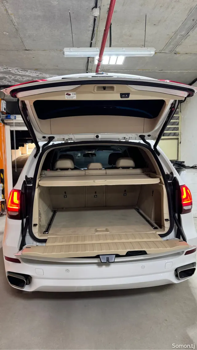 BMW X5 2014 · 3.5 AT
