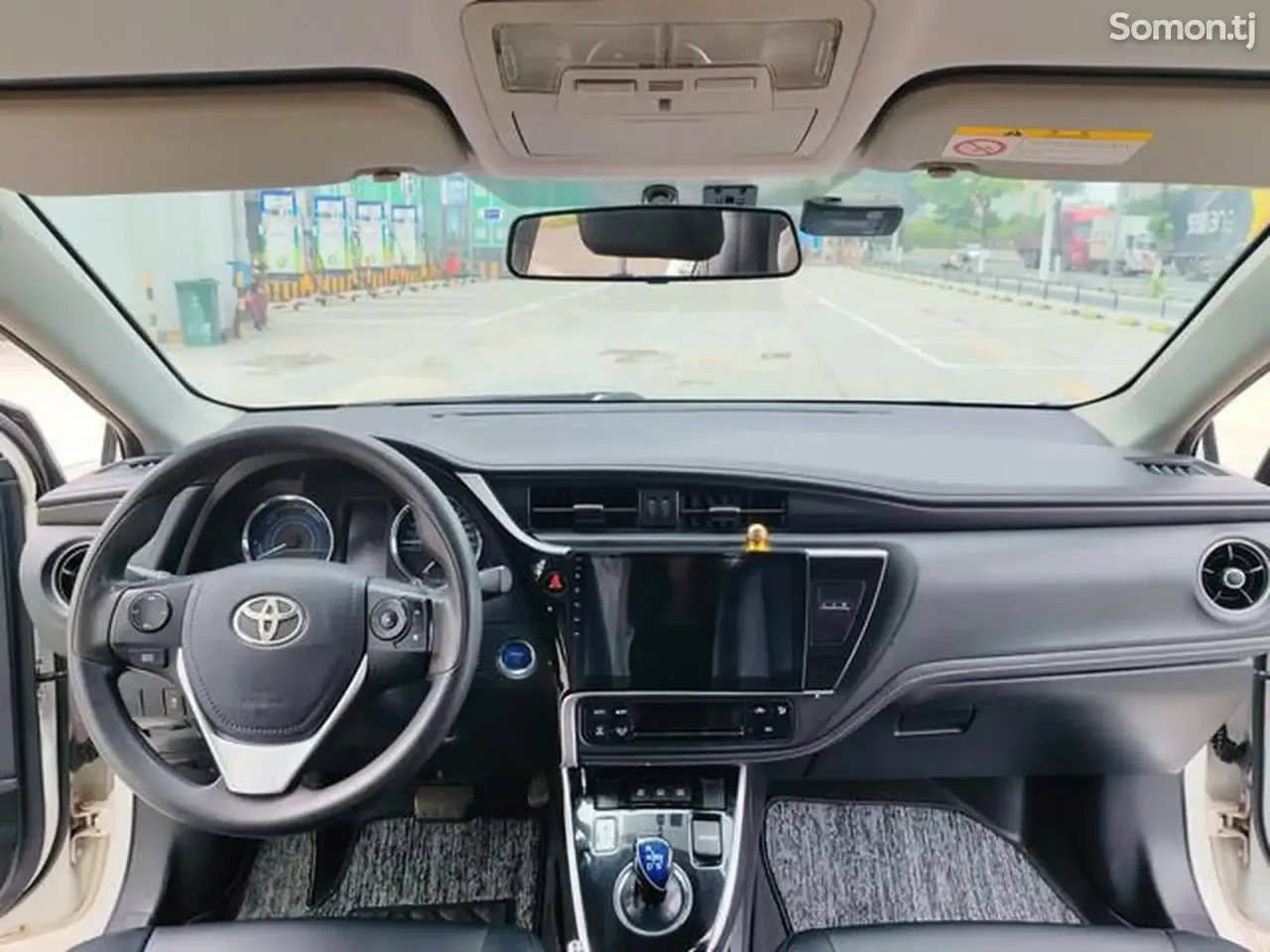 Toyota Corolla 2017 · 1.8 AT