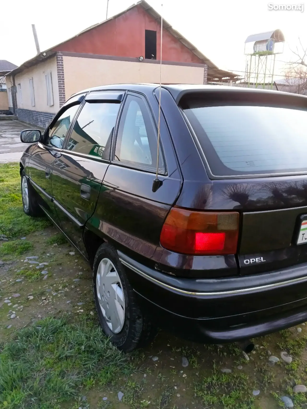 Opel Astra F 1996 · 1.6 MT