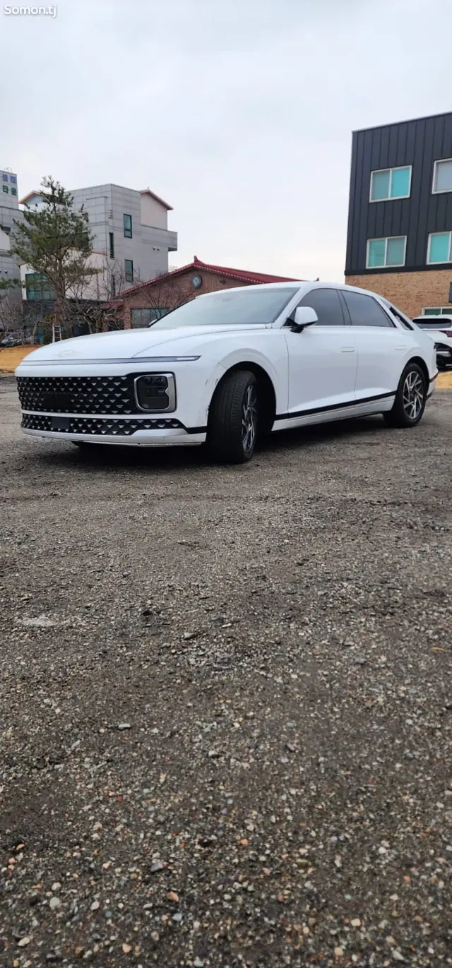 Hyundai Grandeur 2023 · 3.5 AT