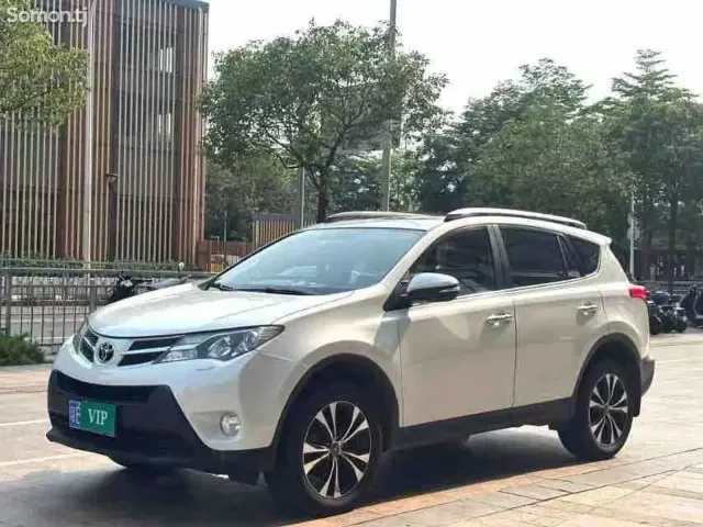 Toyota RAV 4 2015 · 2.5 AT
