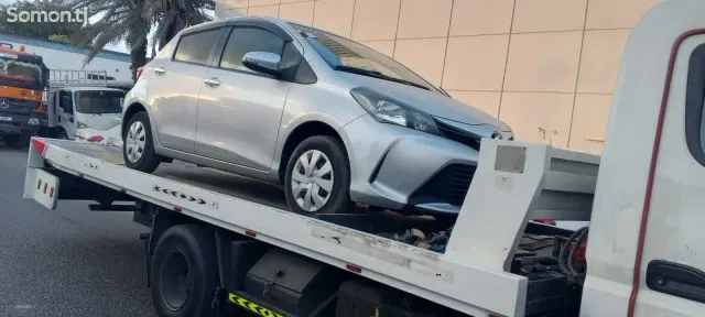 Toyota Vitz 2015 · 1.1 AT