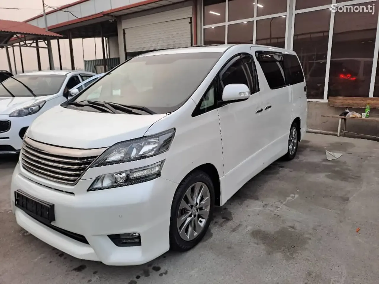 Toyota Vellfire 2014 · 3.5 AT