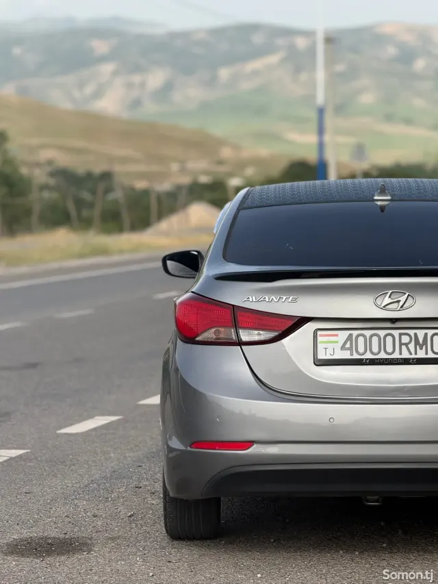 Hyundai Avante 2014 · 1.6 AT