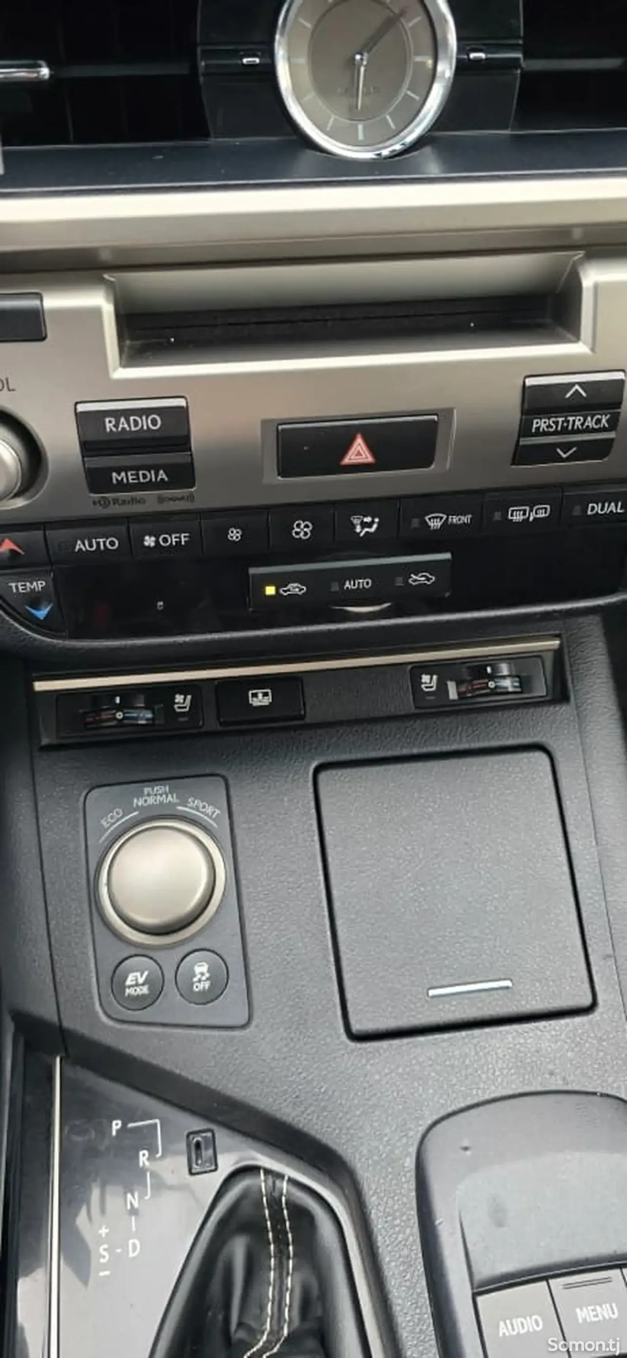 Lexus ES series 2014 · 3.0 AT