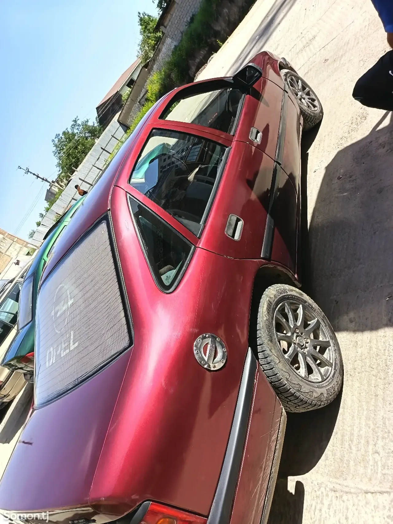 Opel Vectra A 1994 · 1.6 MT