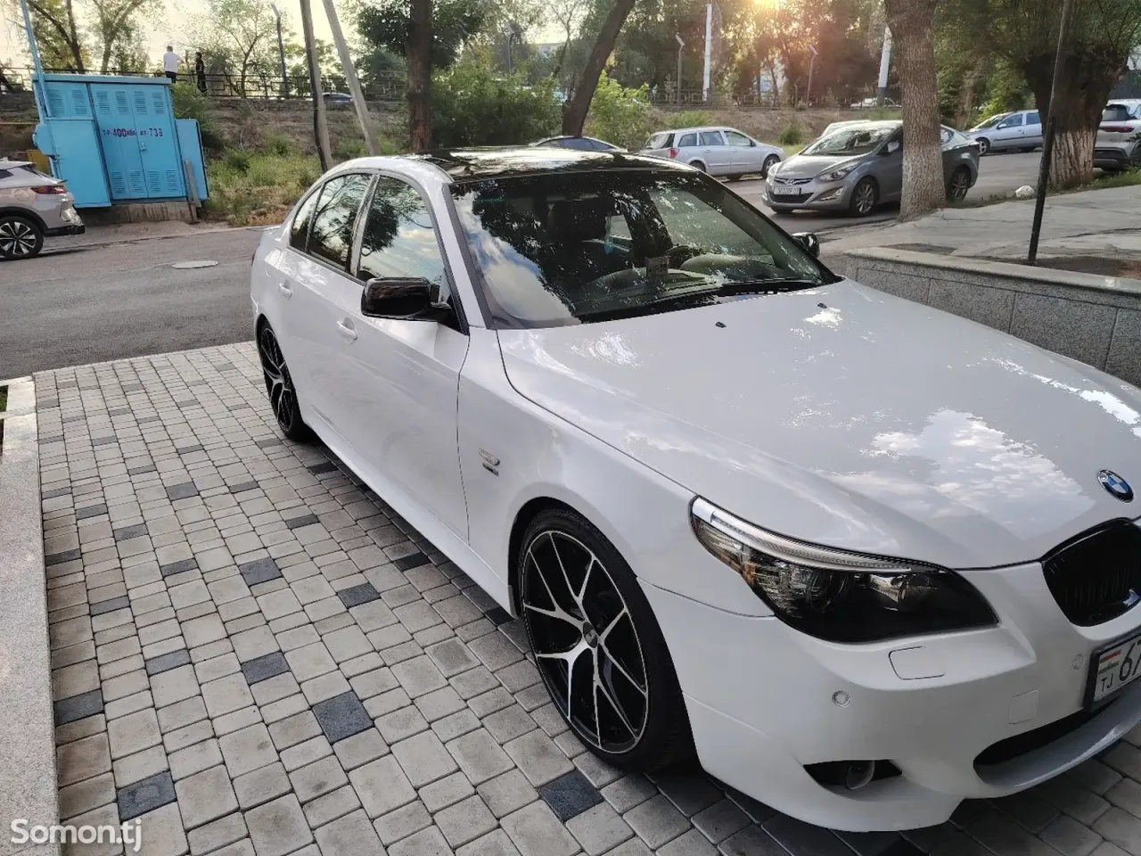 BMW 5 series 2008 · 3.0 AT