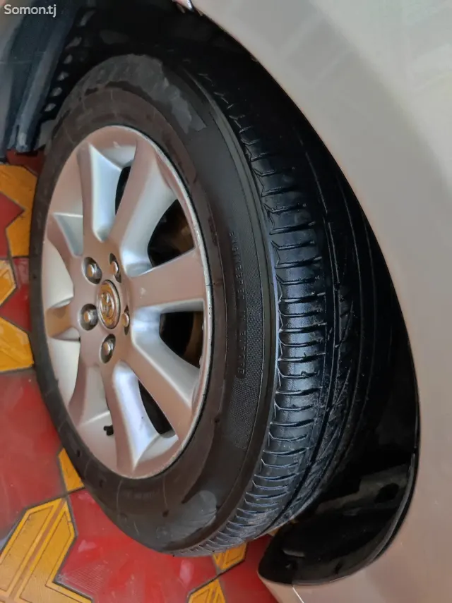 Toyota Verso 2006 · 1.8 MT