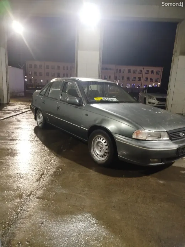Daewoo Nexia 1995 · 1.6 MT
