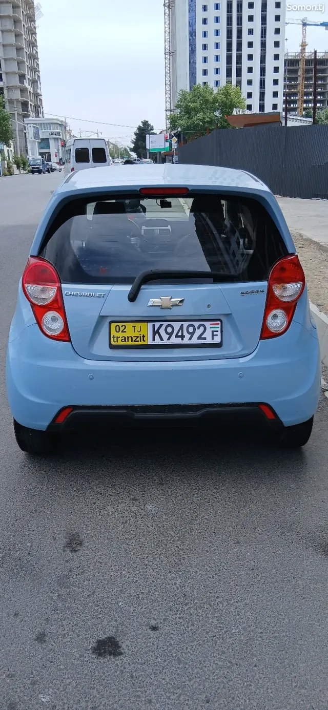 Chevrolet Spark 2014 · 1.1 AT