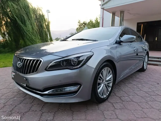 Hyundai Aslan 2014 · 3.0 AT