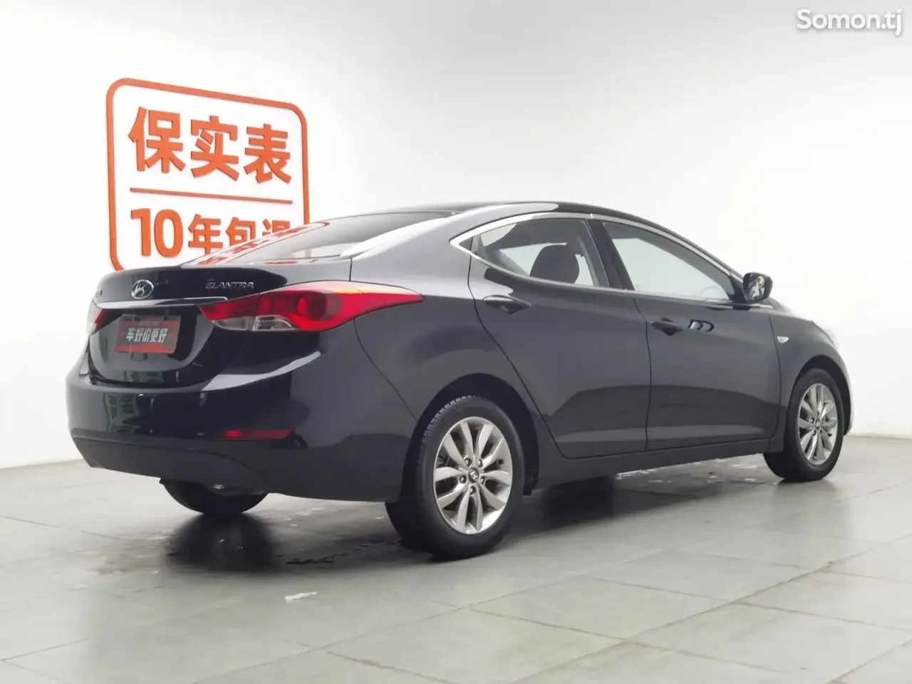 Hyundai Elantra 2015 · 1.6 AT