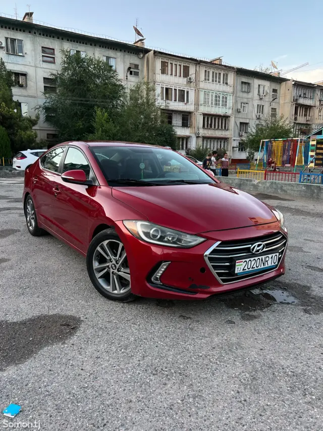 Hyundai Elantra 2018 · 2.0 AT