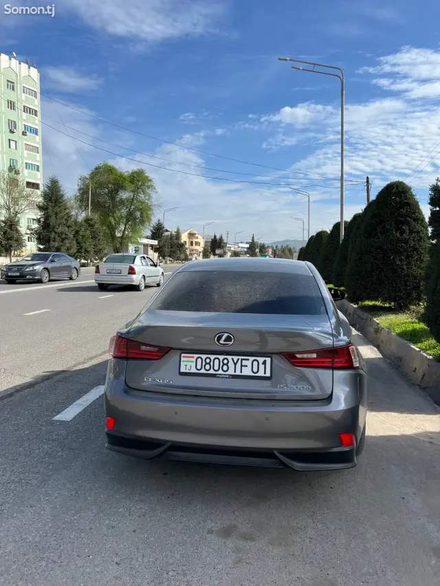 Lexus IS series 2014 · 2.5 AT