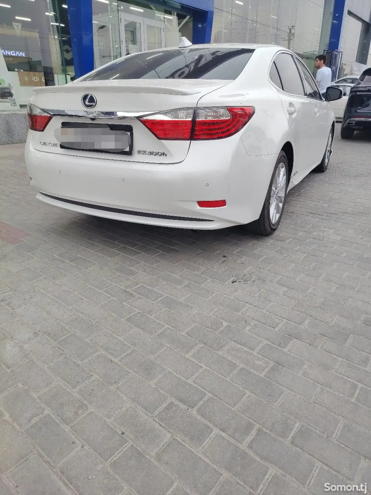 Lexus ES series 2014 · 2.5 AT