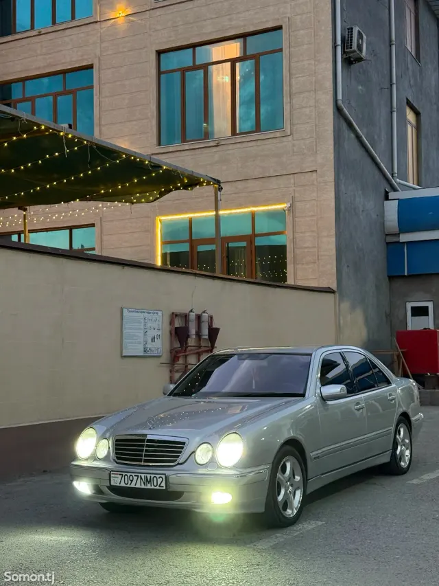 Mercedes-Benz E class 2001 · 2.3 AT