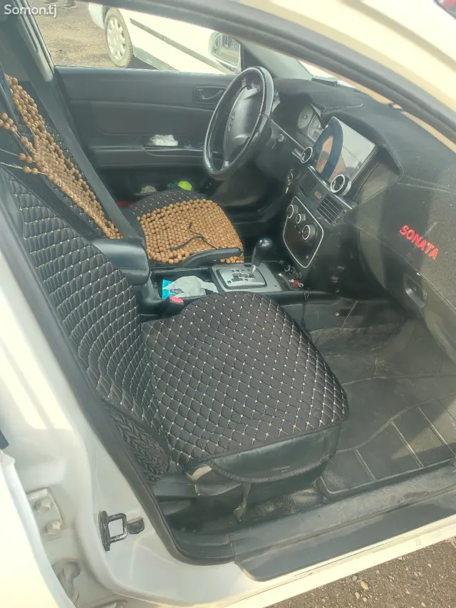 Hyundai Sonata 2006 · 2.0 AT