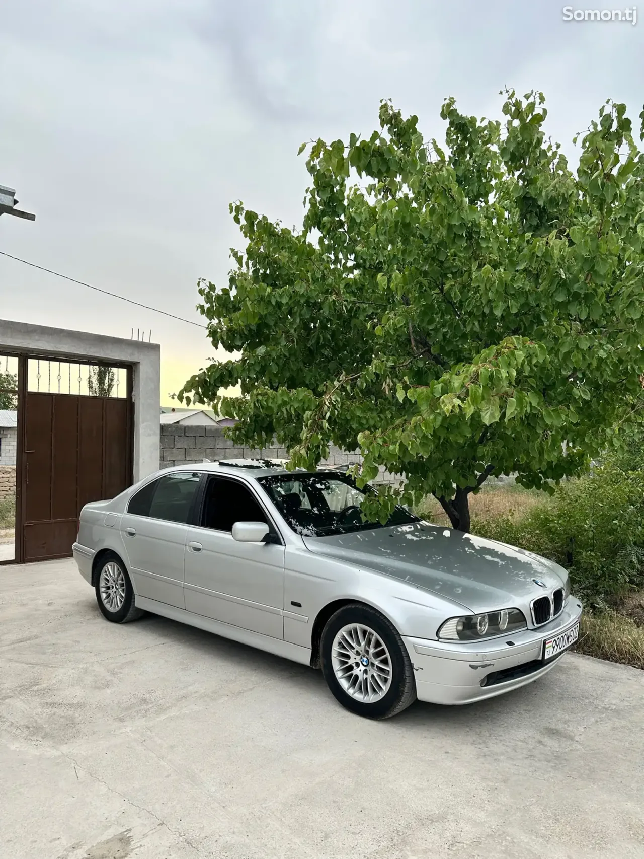 BMW 5 series 2002 · 2.5 AT