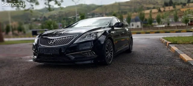 Hyundai Grandeur 2016 · 3.0 AT