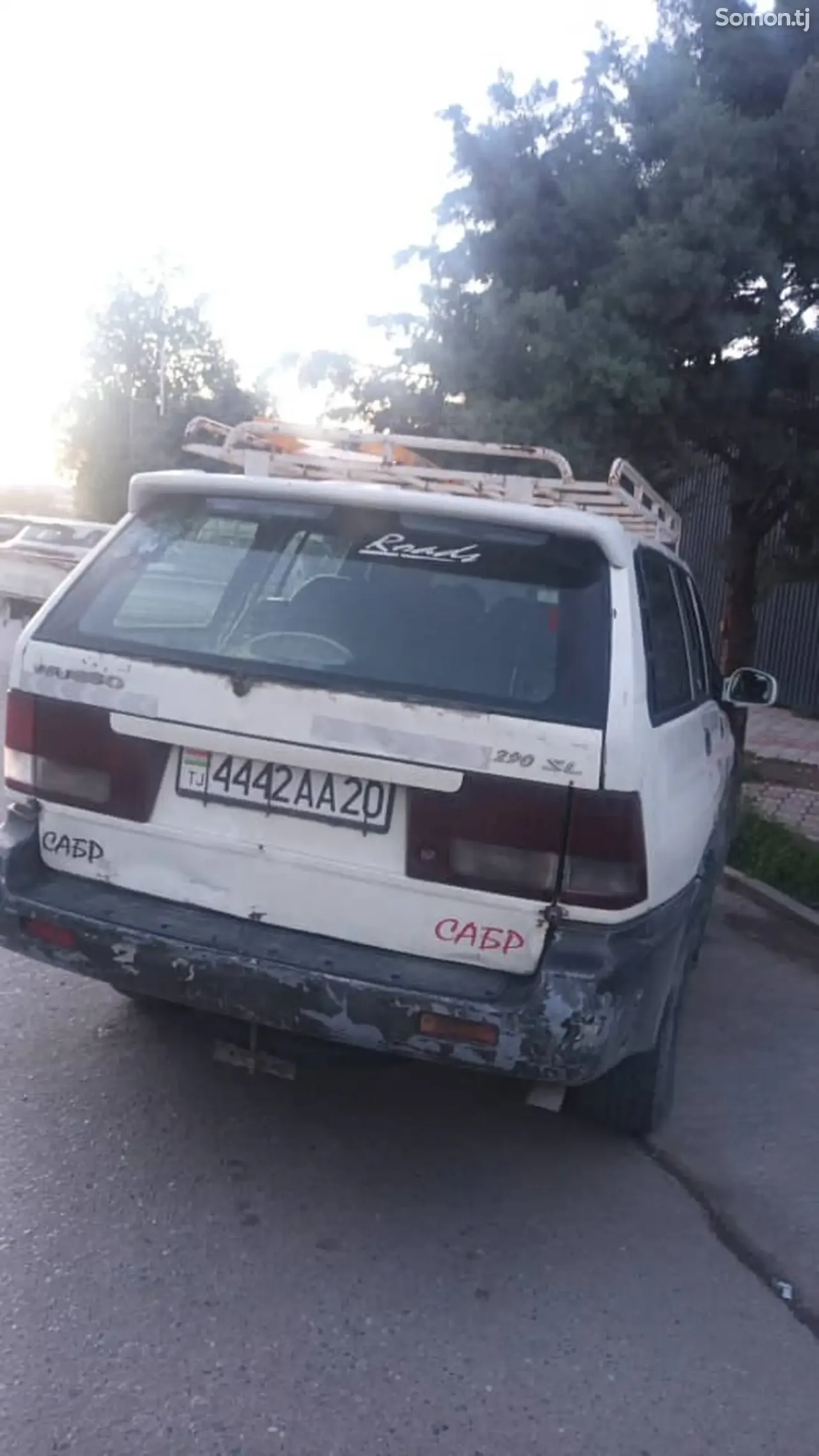 Ssang Yong Musso 2000 · 2.9 MT