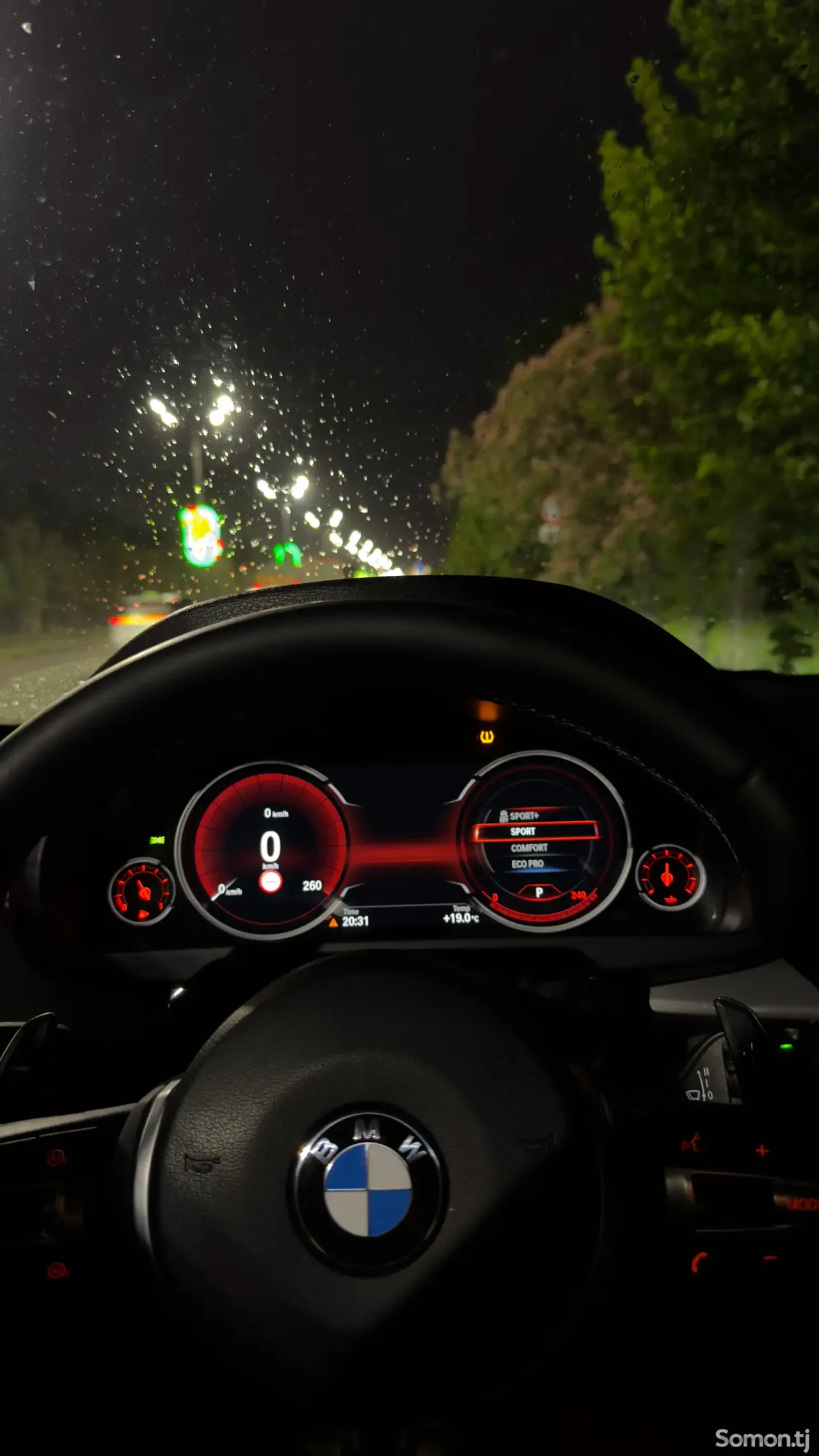 BMW M5 2016 · 3.0 AT