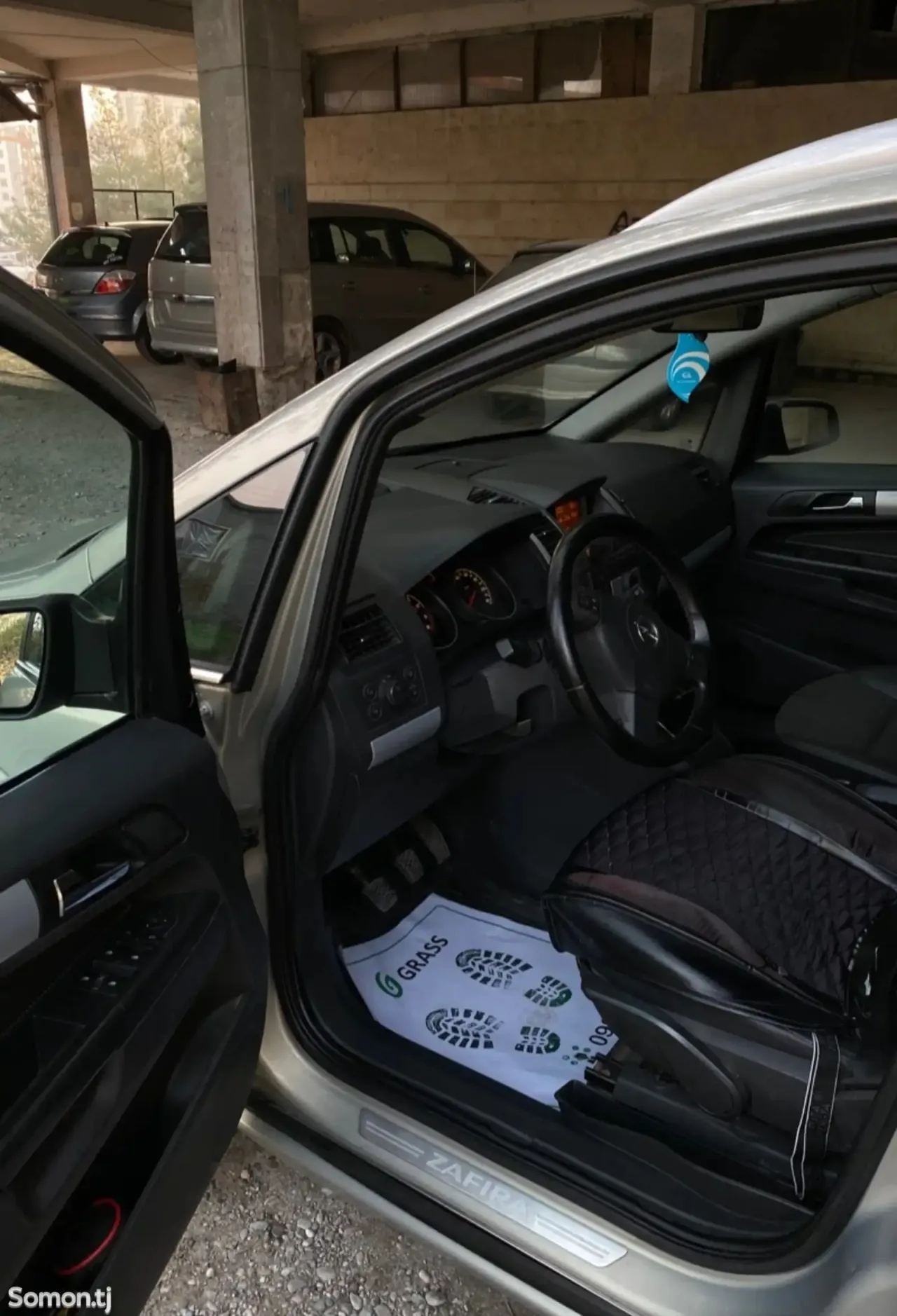 Opel Zafira 2007 · 1.8 MT