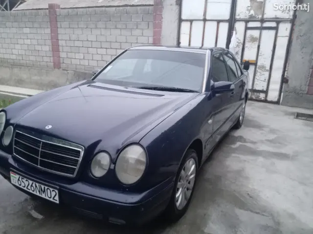 Mercedes-Benz E class 1997 · 2.0 MT