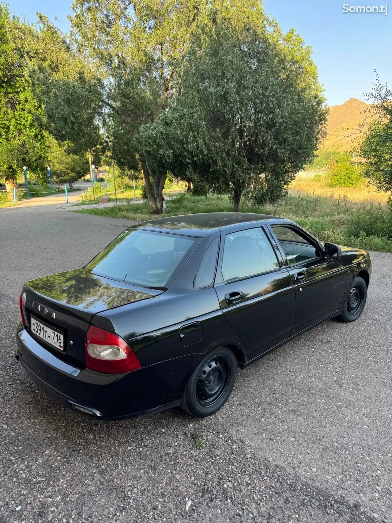 Lada (ВАЗ) Priora 2010 · 1.6 MT