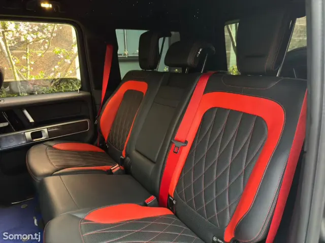 Mercedes-Benz G class 2023 · 6.3 AT