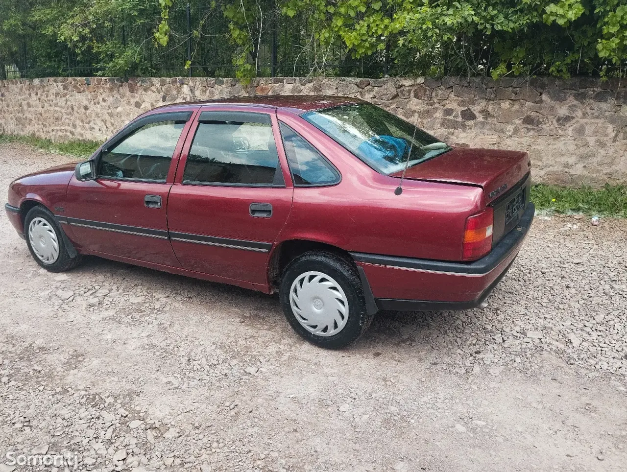 Opel Vectra A 1992 · 1.6 MT