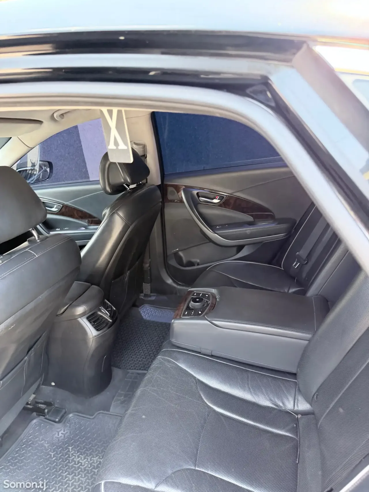 Hyundai Aslan 2014 · 3.0 AT
