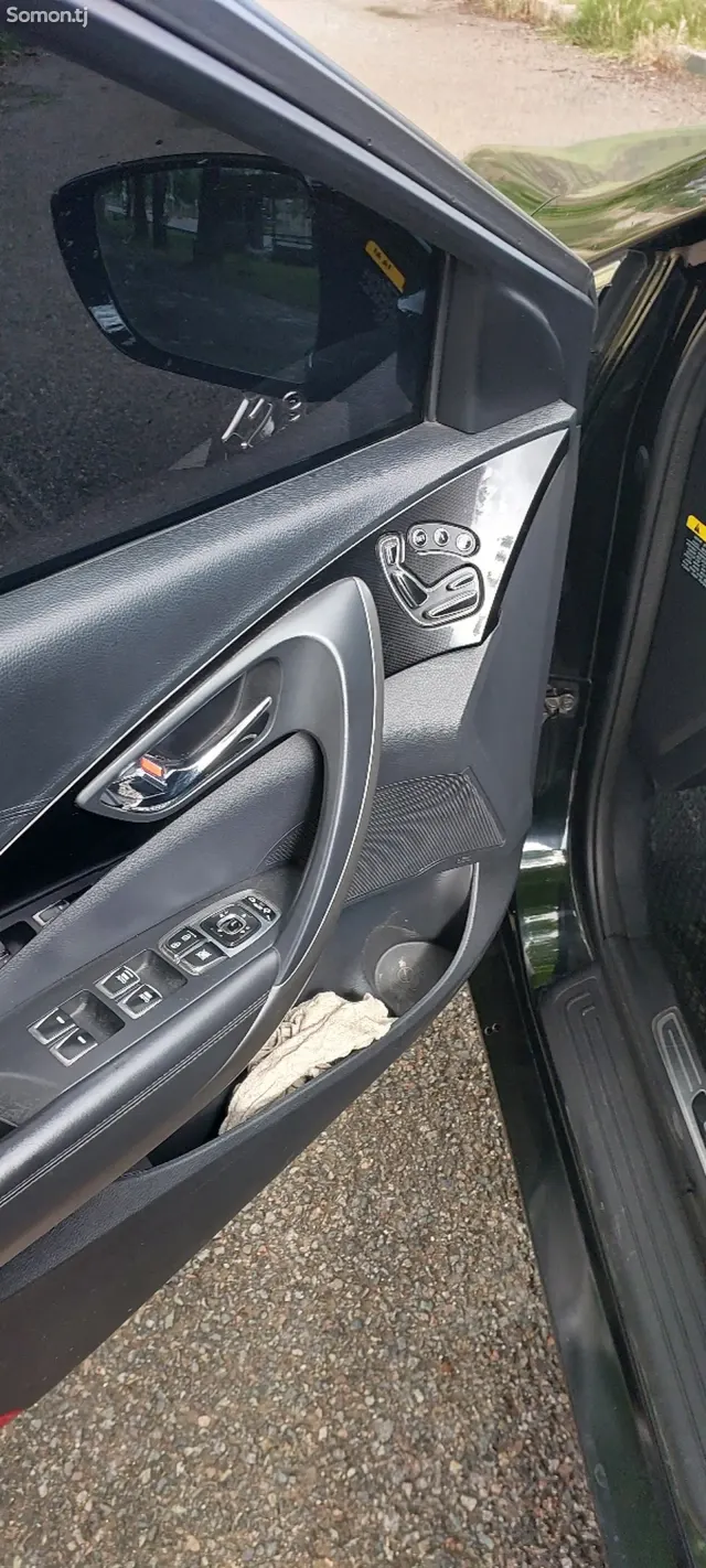 Hyundai Grandeur 2016 · 3.0 AT