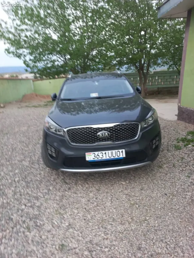 Kia Sorento 2015 · 2.0 AT