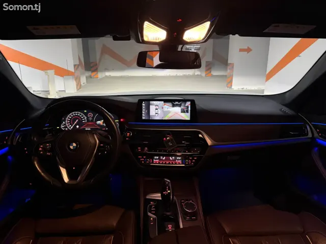 BMW 5 series 2018 · 2.0 AT
