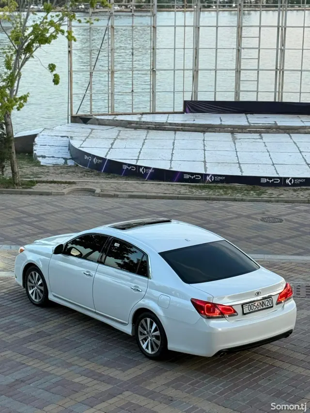 Toyota Avalon 2010 · 3.5 AT