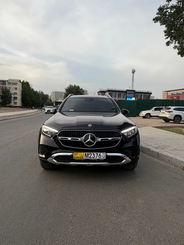 Mercedes-Benz GLC class 2025 · 3.0 AT