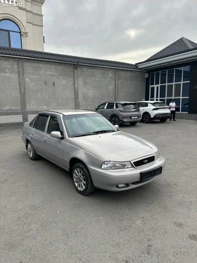 Daewoo Nexia 1999 · 1.6 MT