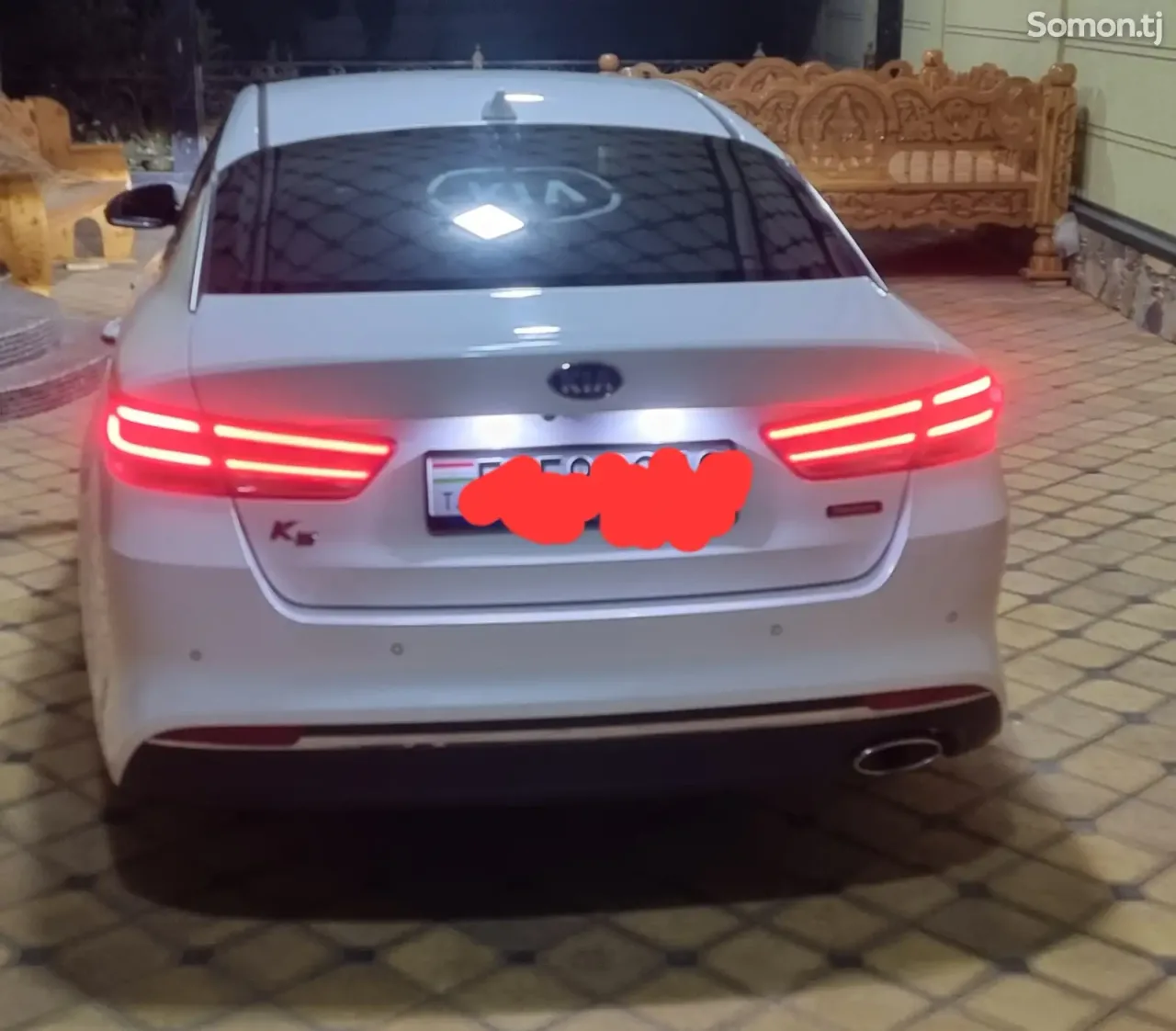 Kia K5 2016 · 2.0 AT