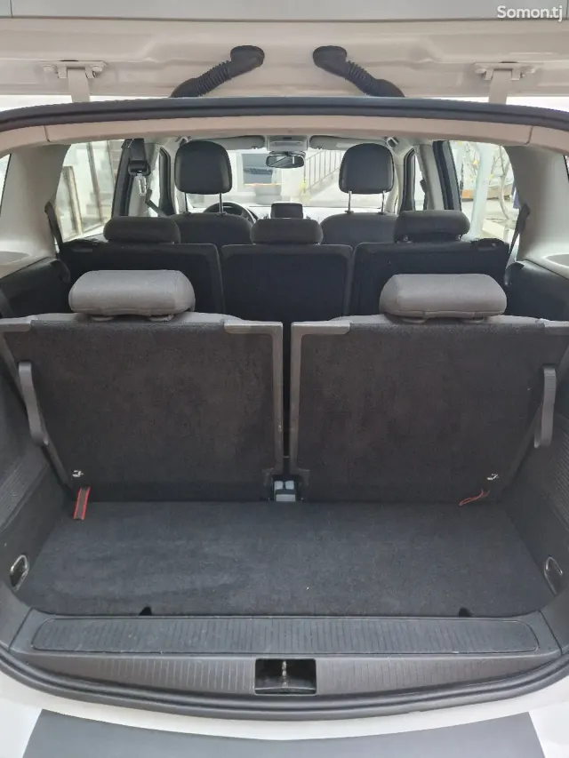 Opel Zafira 2016 · 2.0 AT