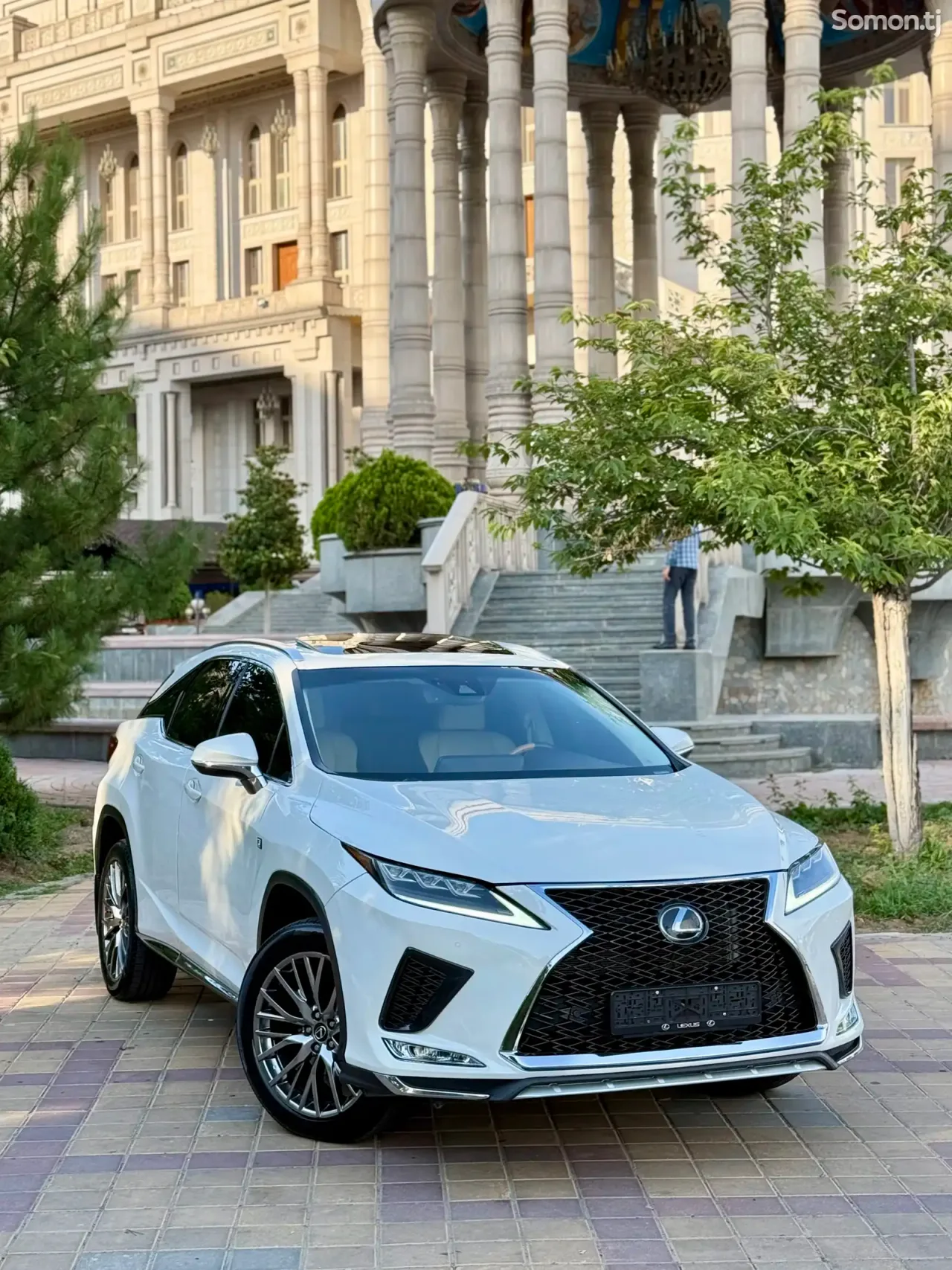 Lexus RX series 2017 · 3.5 AT