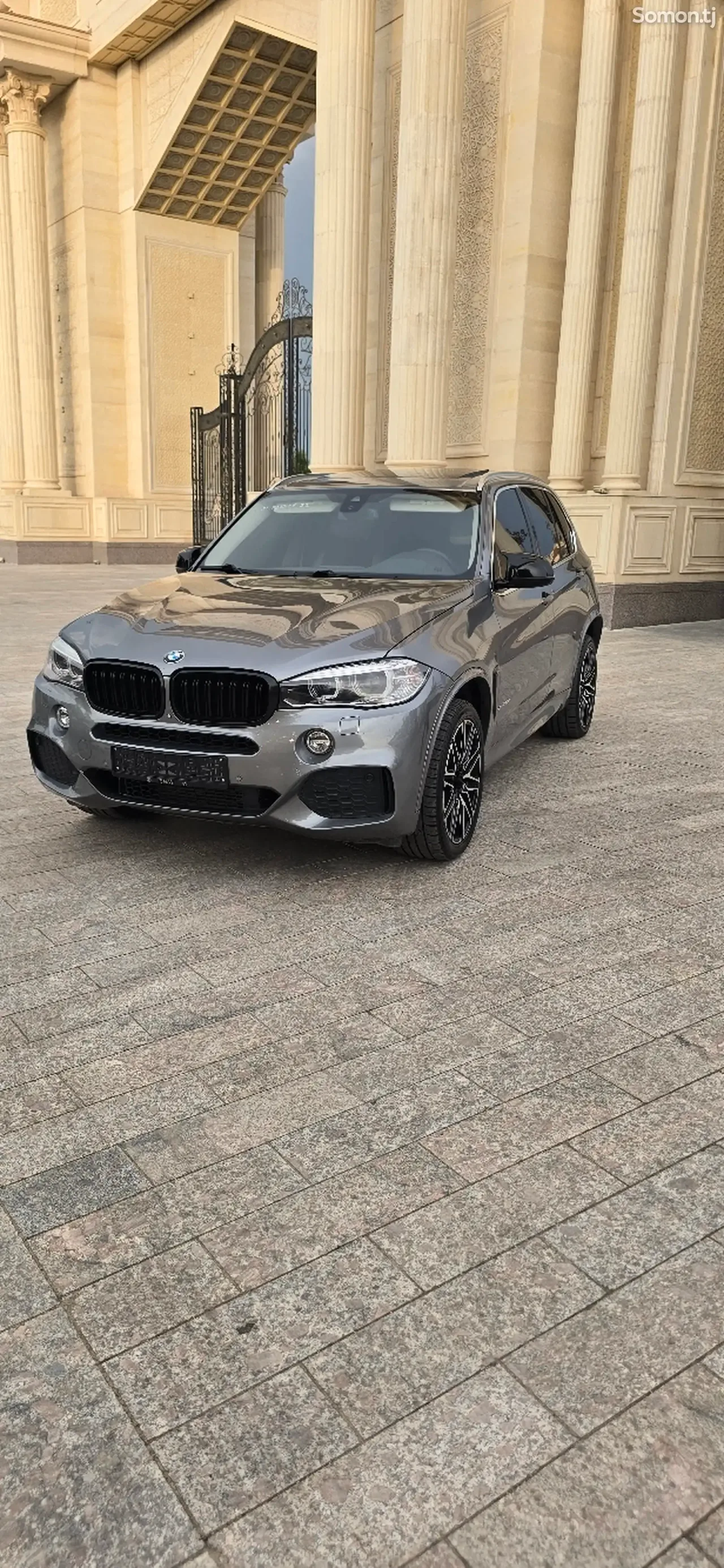BMW X5 2015 · 3.0 AT