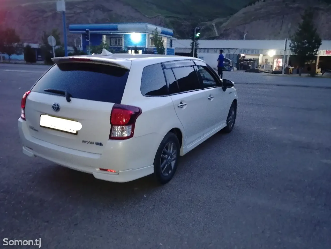 Toyota Fielder 2014 · 1.5 AT