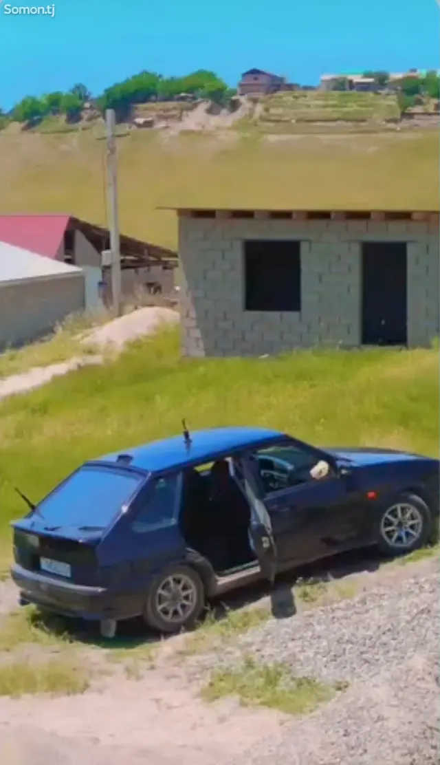 Lada (ВАЗ) 2114 2010 · 1.7 MT