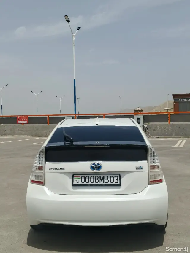 Toyota Prius 2010 · 1.8 AMT