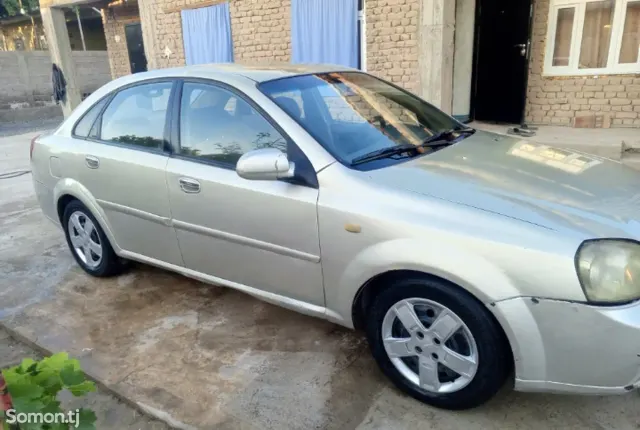 Daewoo Lacetti 2005 · 1.6 MT