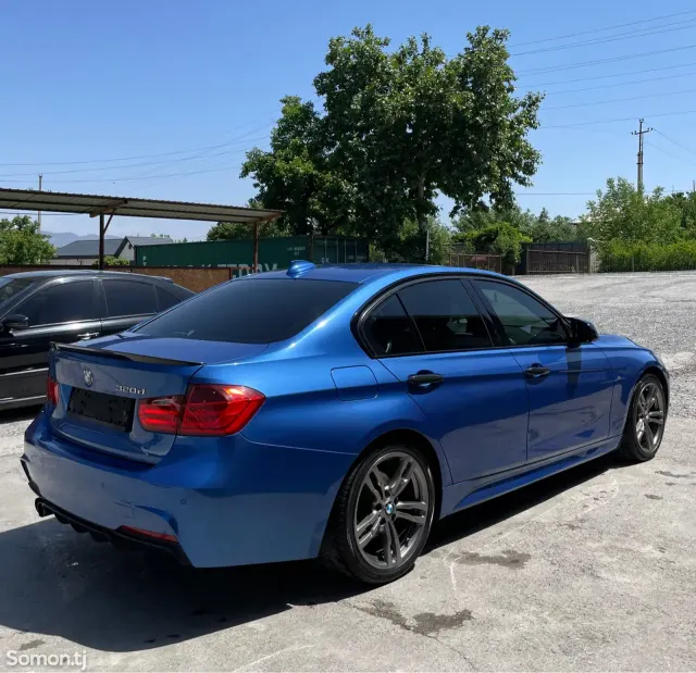 BMW 3 series 2016 · 2.0 AT