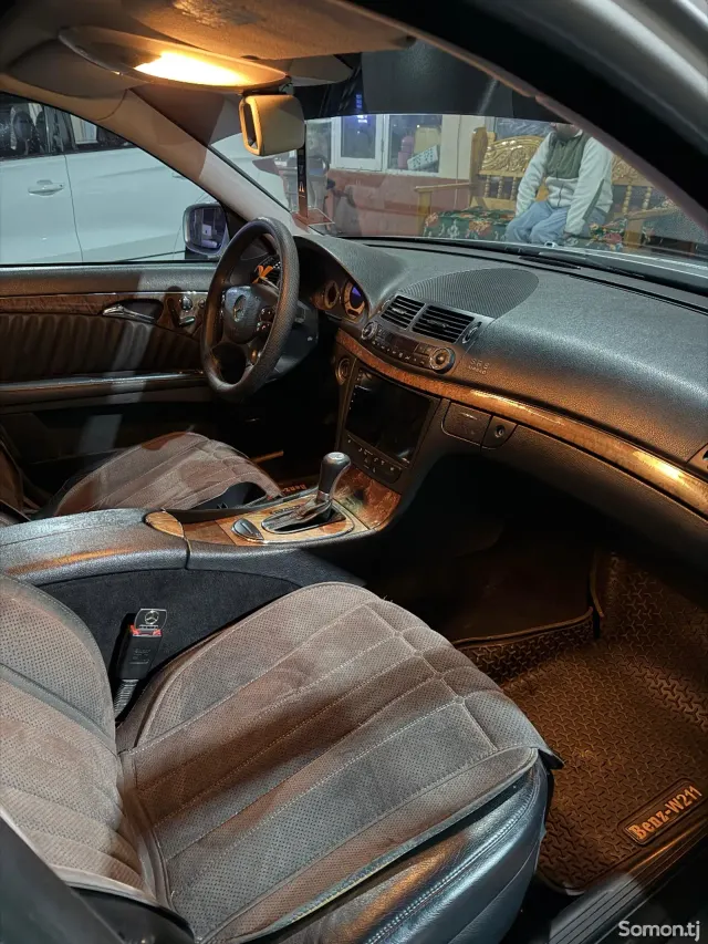 Mercedes-Benz E class 2007 · 3.5 AT