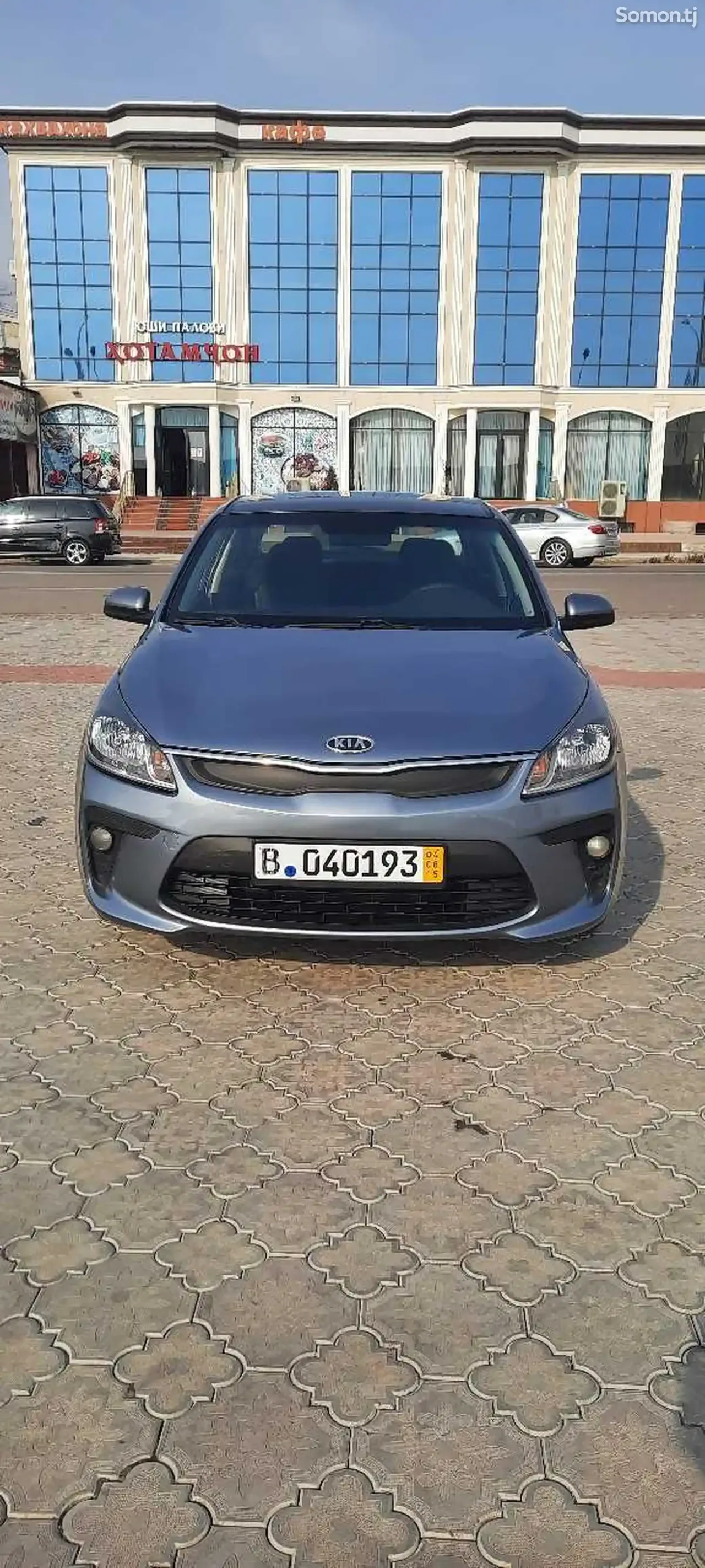 Kia Rio 2017 · 1.6 MT