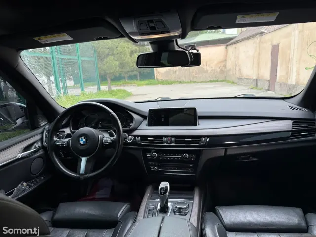 BMW X5 2017 · 4.0 AT